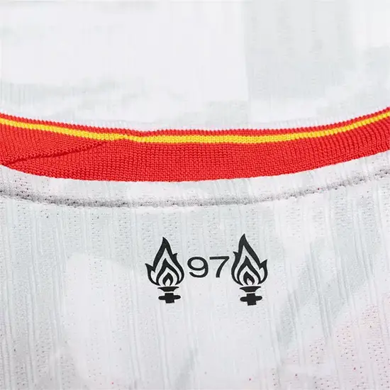 Liverpool third player