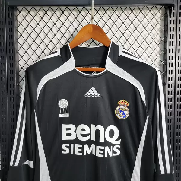 Real Madrid Away 06/07 Long Sleeve Retro Kit